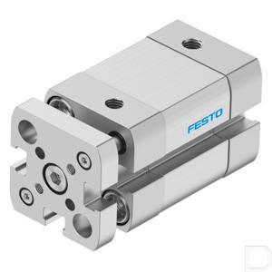 79013fe.jpg