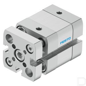 79025fe.jpg
