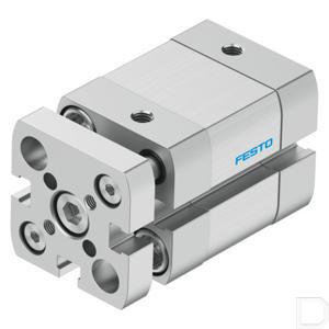 79027fe.jpg